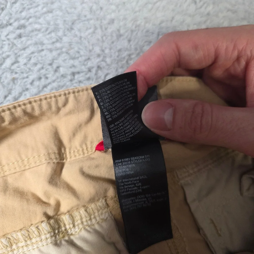 The North Face Mens 30 Cargo Shorts Tan Cotton Nylon Hiking Utility AJDQ